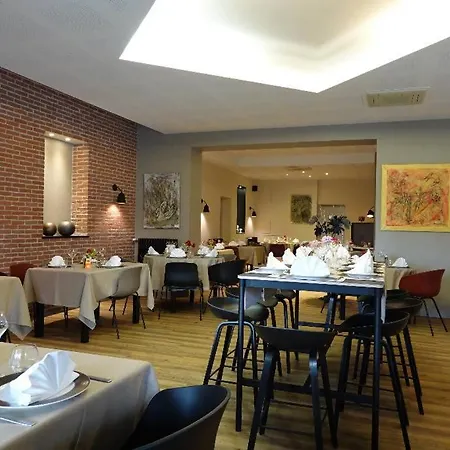Restaurant De La Poste 3* Saint-Just-en-Chevalet