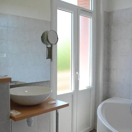 Restaurant De La Poste 호텔 3*