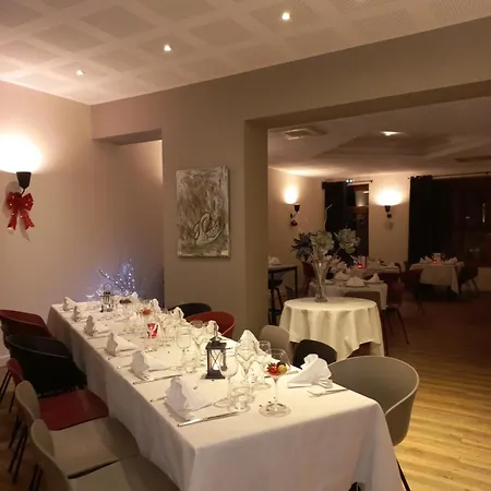 Restaurant De La Poste 호텔 Saint-Just-en-Chevalet