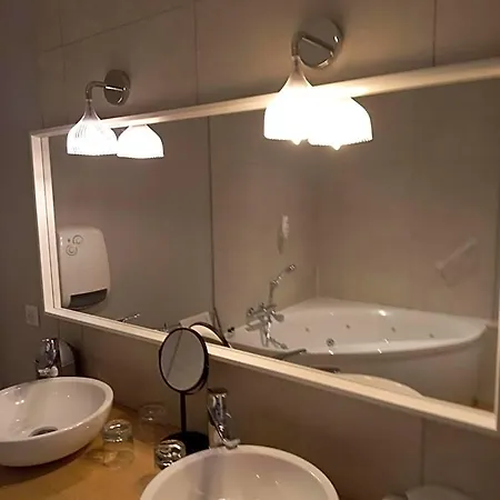 Restaurant De La Poste Hotel 3*