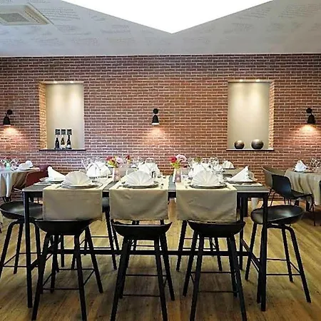 Hotel Restaurant De La Poste Saint-Just-en-Chevalet