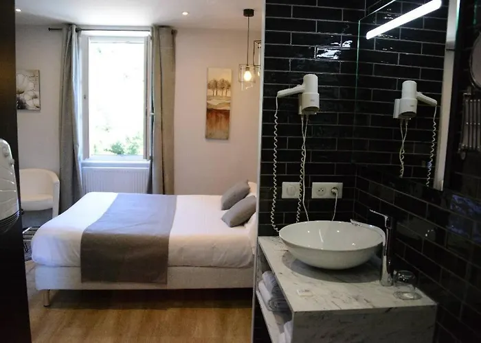 Restaurant De La Poste 3* Saint-Just-en-Chevalet