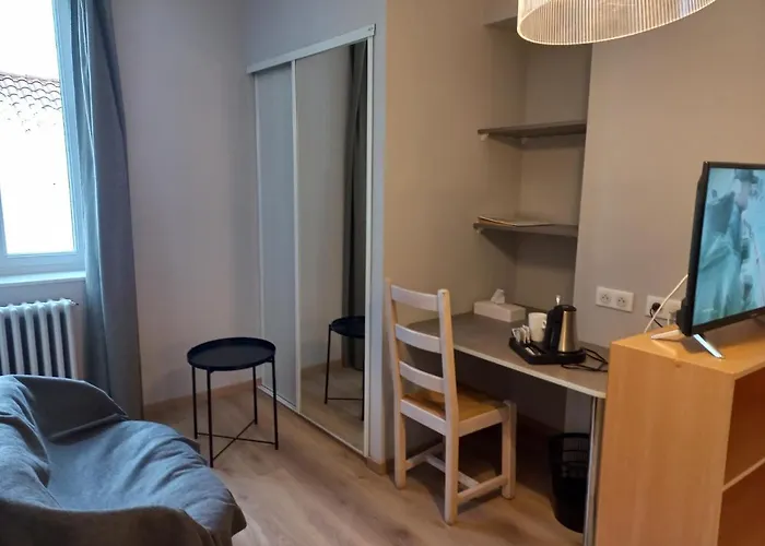 Restaurant De La Poste Otel 3*