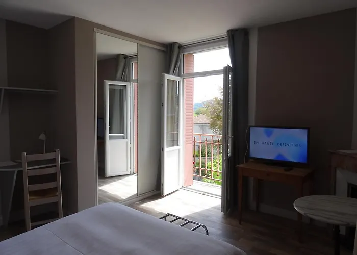 Restaurant De La Poste Otel 3*